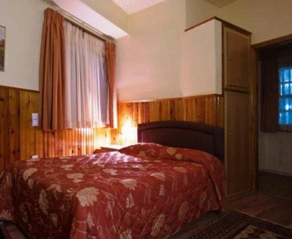 Hotel Bitouni Мецово Екстер'єр фото